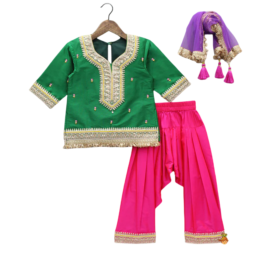 Green Charm: Lace Kurti with Coordinated Salwar & Dupatta