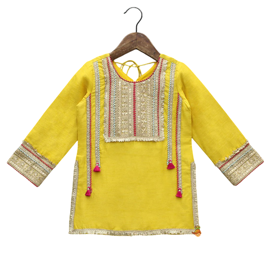 Delicate Grace: Kurti with Lace Detailing, Pant & Dupatta